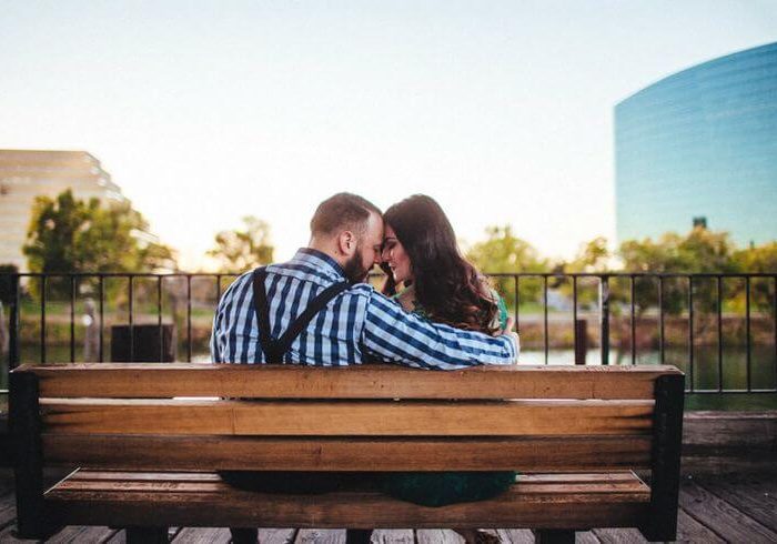 flirting signs of married women married people together 2017 flirting signs of married women married people together 2017