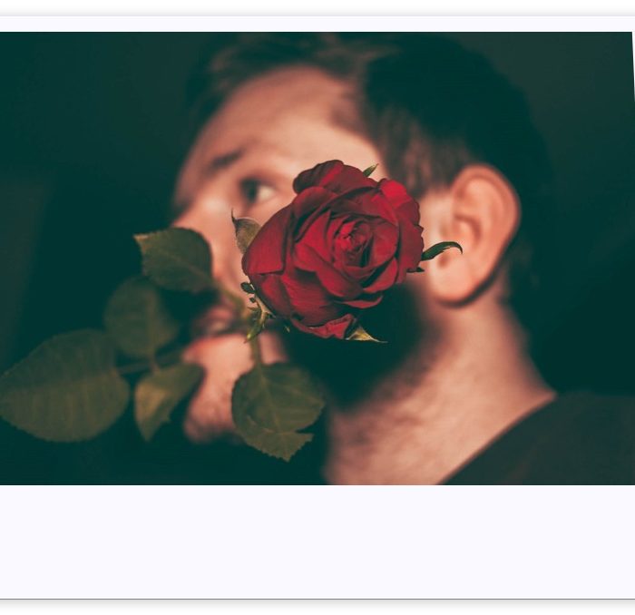 Alex Reddle Flirt Blog Author