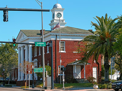Gay Dating in Tarpon Springs
